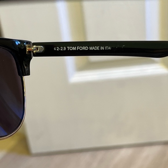 Tom Ford Sunglasses - Picture 7 of 7